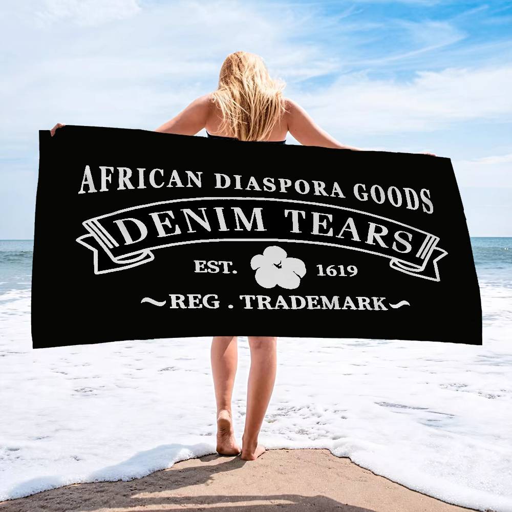 Streetwear Brand With Mountain Logo - Toalla de Playa de Microfibra con