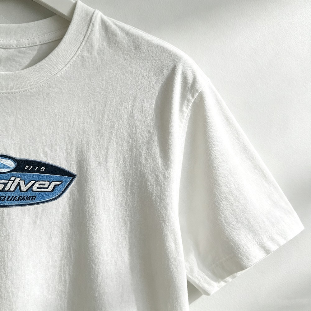 Camiseta con gráfico de logoti - Streetwear Brand Label reseña y precio