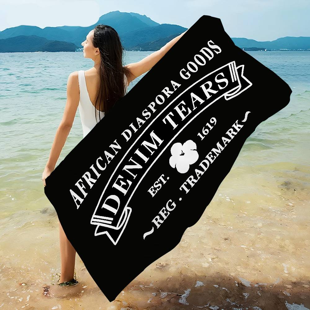 Toalla de Playa de Microfibra  - Streetwear Brand With Mountain Logo reseña y precio